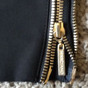 Marciano Sexy Black pencil skirt. Size 2.